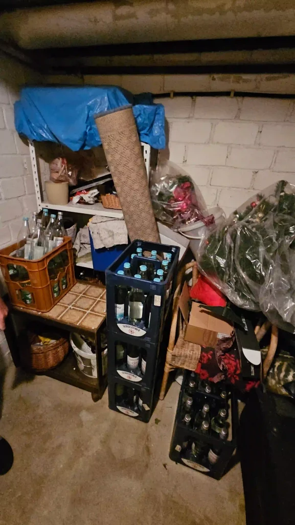 Entrümpelung Essen Kellerentrümpelung in Essen durch Glück Auf Hausservice